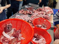 -标记美食新鲜猪杂(兴南大道店)