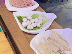 -小小河边鱼(天润城店)