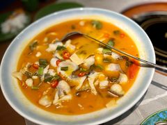 -花菇朵·云山雀 ll 野生菌锅·野果酸汤·精品滇菜(万柳店)