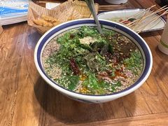 -云阿蛮云南生烫牛肉米线(奉贤路店)