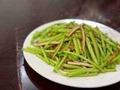 -余杨鸭鸭餐厅