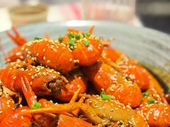 -肥肥虾庄·金牌油焖大虾(汉街SKP店)