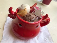 草莓单球-哈根达斯(宁波和义店)