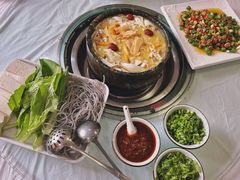 -南渝食府.墨脱石锅松茸鸡