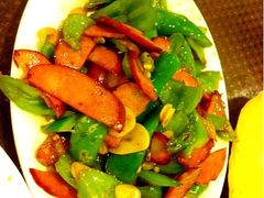 尖椒炒红肠-老昌春饼(中央大街店)