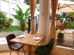 -Mark&Mars Restaurant