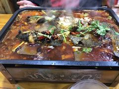 -老东镇啤酒屋海鲜加工·蒸汽海鲜·海鲜烧烤(台东店)