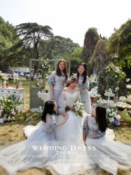 -艾米丽婚纱礼服