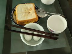 -乐禧母婴全自营月嫂(宝山店)