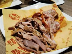 -六泰居·尔滨地标·东北菜(泰山路店)