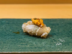 枪鱿鱼海胆寿司-鮨青(恒基名人购物中心店)