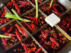 -正贰捌经重庆老火锅(建设路店)