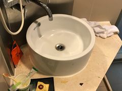 -莫泰酒店(上海虹桥北新泾地铁站天山路店)