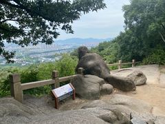 -灵岩山风景区