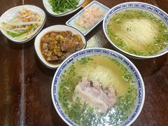 -同得兴 Since·1995 传统苏式面馆(嘉馀坊店)