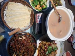 -湘西小馆(滨河路店)