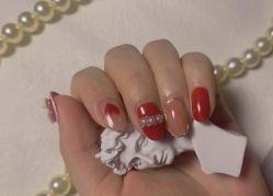 -DAZZLING BEAUTY美甲•美睫专门店