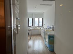 -海豚湾高端月子会所(黄浦店)