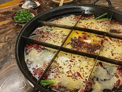-艾嬢七八九老火锅(37年李子坝店)