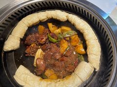 -哈尔滨烧烤·山河村铁锅炖(交大店)