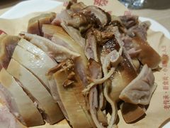 -六泰居·尔滨地标·东北菜(泰山路店)