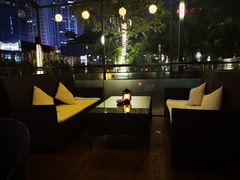 -深圳温德姆至尊酒店·大堂吧·户外花园
