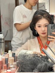 -一揽芳华汉服旗袍体验馆(拙政园店)