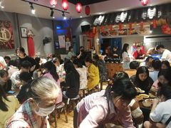 大堂-爆炸头阿姨小四川正宗川味小吃(无任何分店)