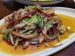 -雪乡人家东北菜·铁锅炖一切(高斯路店)