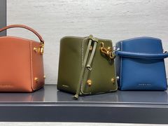 -Charles & Keith(大运河购物中心店)