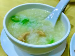 生滾蠔仔肉碎粥-新绿茵阁茶餐厅(皇朝东南亚花园分店)