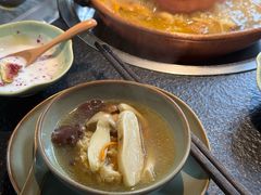 -菌自由丨野生菌火锅特色庭院餐厅(丽江古城店)