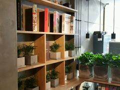 -HIGH FIVE哈福手工汉堡(桂林路店)