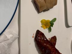 盐水鸭拼熏鲳鱼-民国红公馆·秦淮八艳(夫子庙店)