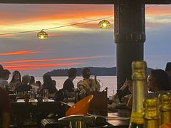 -Sunset Bar(丹绒亚路香格里拉店)