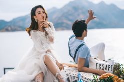 -现代经典婚纱摄影