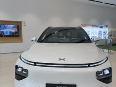 -小鹏汽车上海吴中路销售服务中心