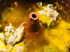 建水汽锅鸡小份-麦麦山云南菜(复地活力城店)