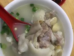 -雷祖芳老妈蹄花店