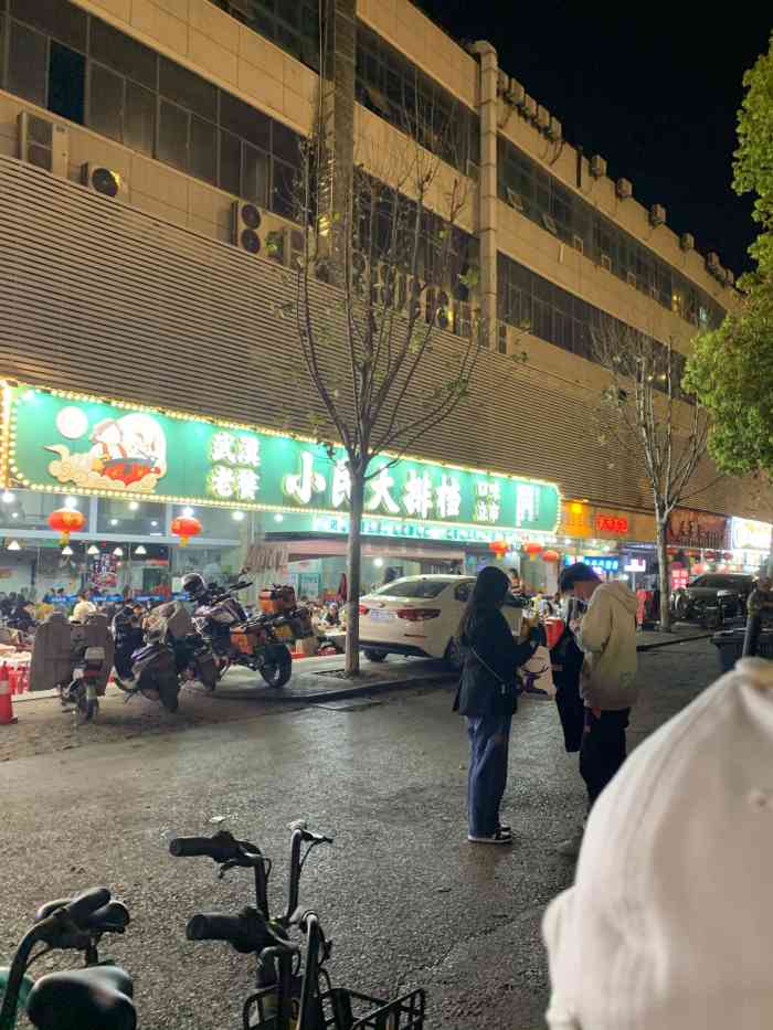 小民大排档(武泰闸总店)-"最近频繁光顾这家店哈!最近感觉人不.