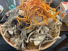 -菌乡缘·野生菌蒸汽鱼火锅(江边夜市店)