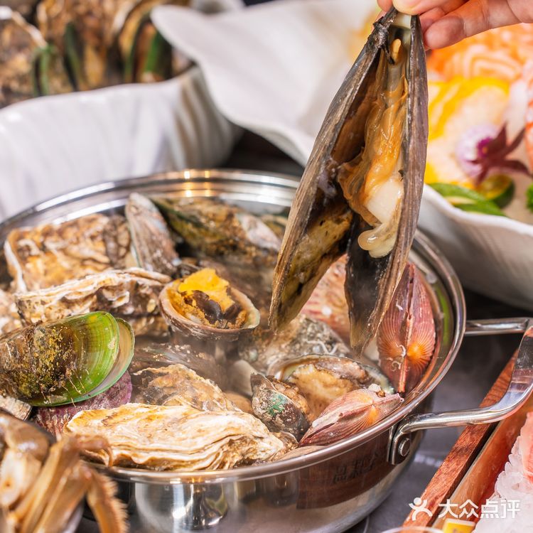 魔都登岛时间到！全球直采重新定义中国自助餐