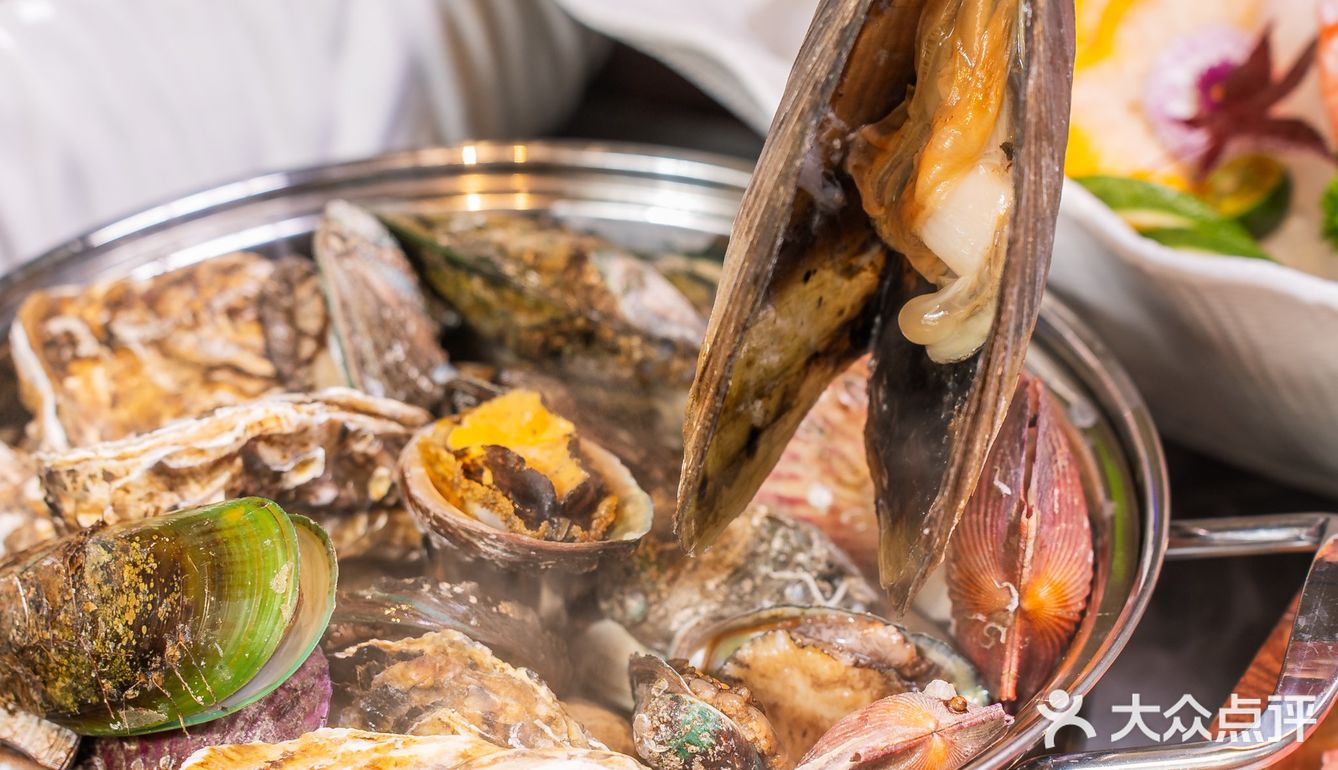 魔都登岛时间到！全球直采重新定义中国自助餐