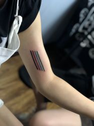 -猛子刺青纹身店