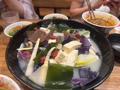 -万记麻辣烫国展总店