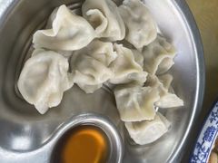 -崴海渔村(虹梅路店)