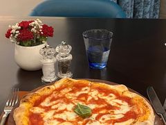 -卡佩罗意大利餐厅及酒吧Al Cappello Trattoria