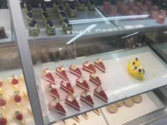 -四囍码头海鲜烧烤自助火锅(外滩南京东路悦荟广场店)