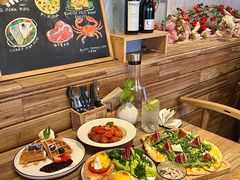 -Common Table · Brunch & Coffee