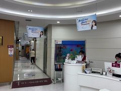 -雅悦齿科(顾村公园店)